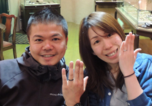 憲太郎様・Mika様 (WGブラック 側面彫刻の結婚指輪)